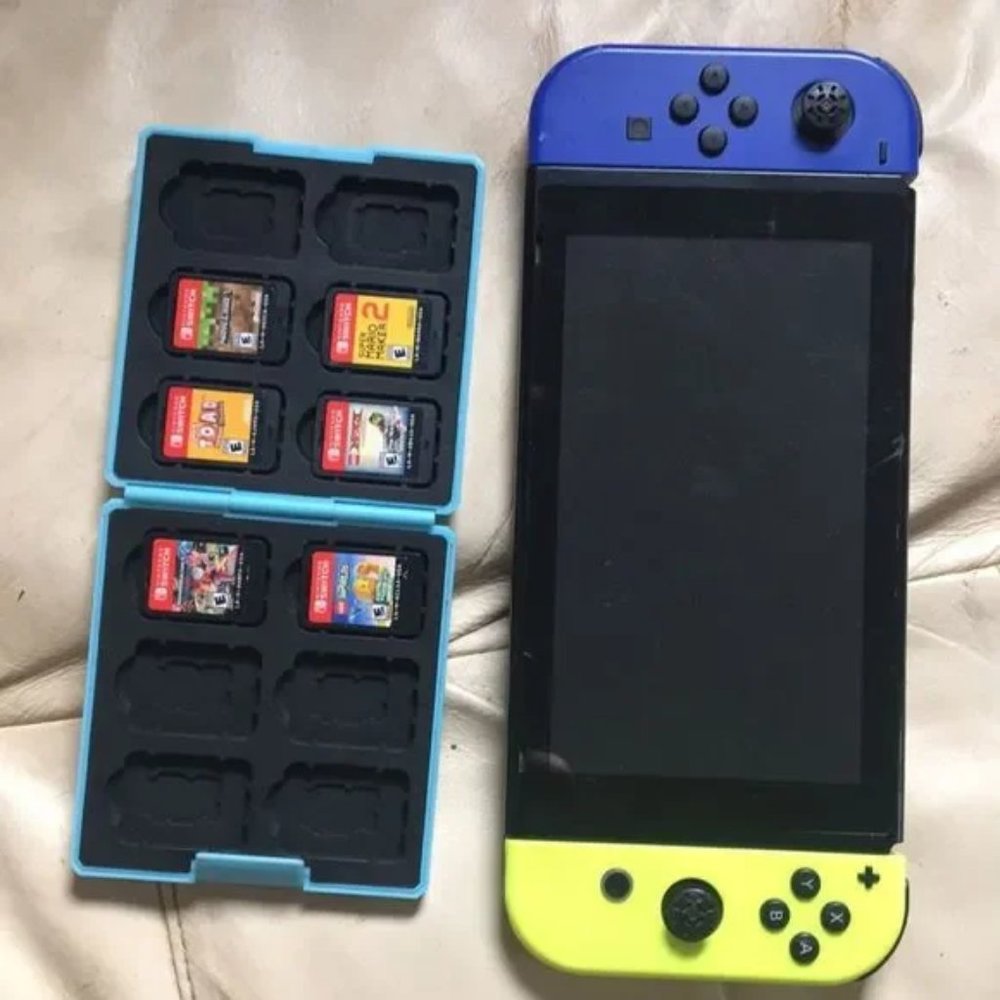 FIRM $-Nintendo Switch and 6 games